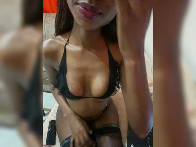 Pvalley live cam on BongaCams