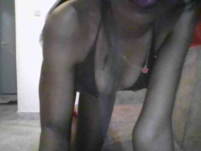 Pvalley Live Webcam on BongaCams