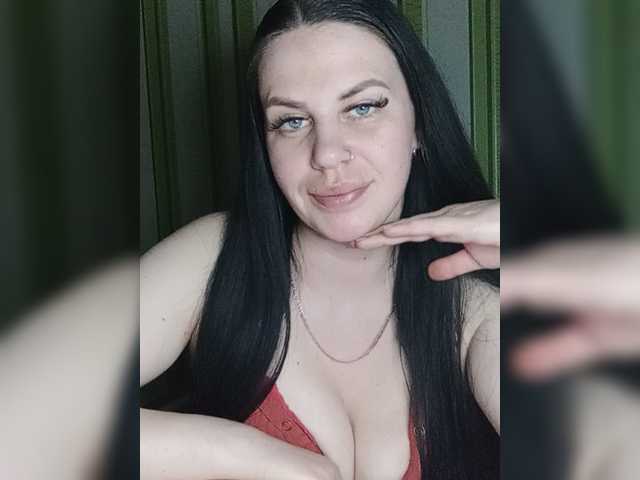 LoveMiya live cam on BongaCams