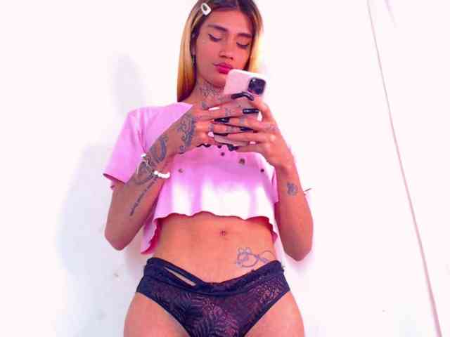 camila-horny1 Live Webcam on BongaCams
