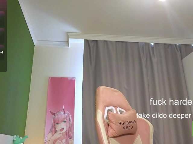  CaseyLaBow chat room