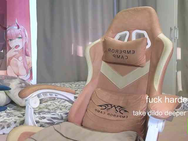 CaseyLaBow webcam