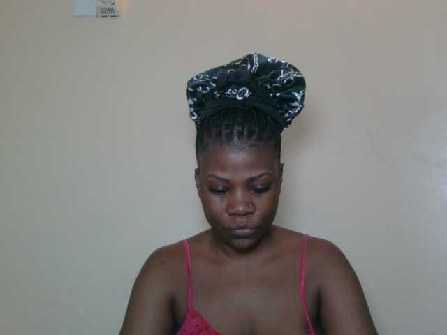 le modèle Sweetbaby006 est en webcam porno dans un show sur le site bongacams, il possède les tags suivants: Ebony,Brunette,Hairy