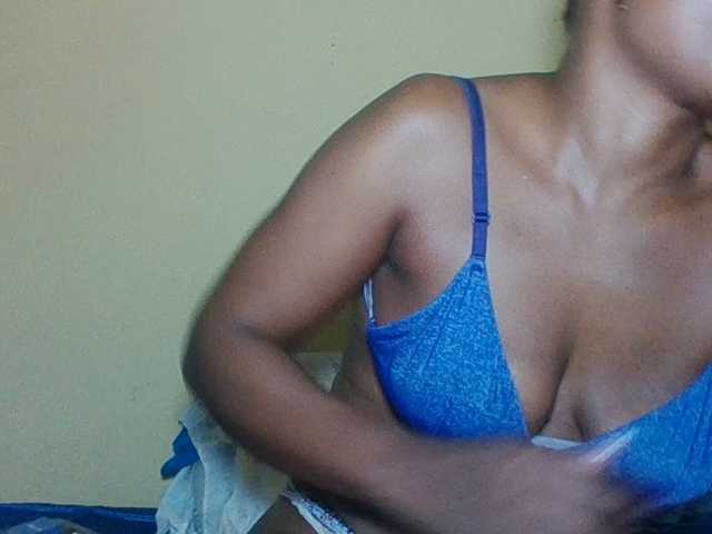 Sweetbaby006 live cam on BongaCams