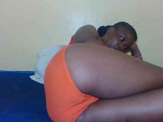Model: Sweetbaby006
