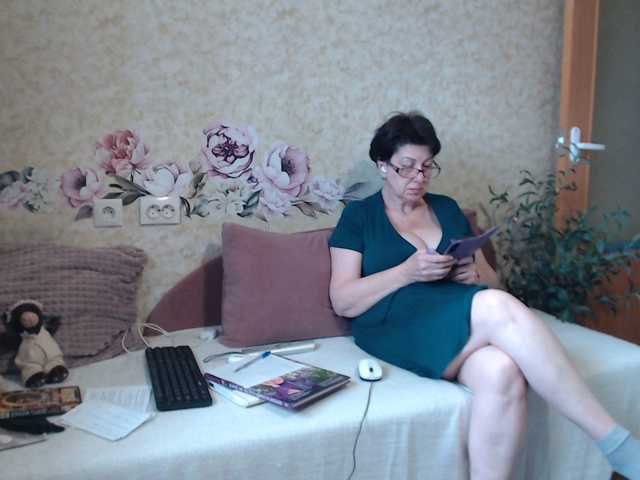 nina-ricci live sex show