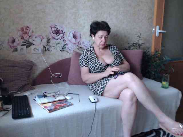 NINA-RICCI Live Webcam on BongaCams