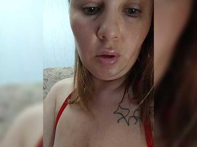 Alisa-33 live cam on BongaCams