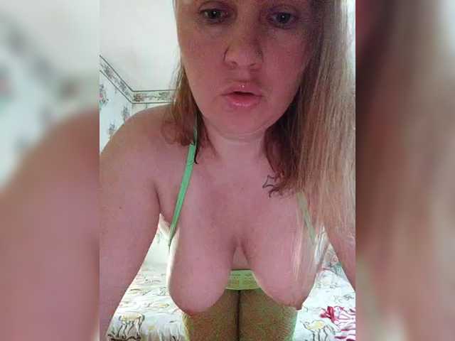 Alisa-33 live webcam show