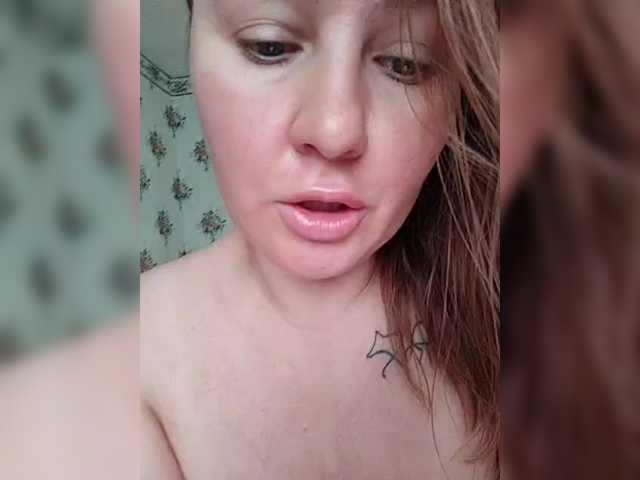 Alisa-33 live cam on BongaCams
