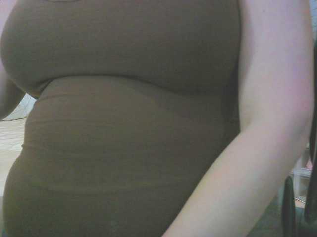 KeepmepregO live cam on BongaCams