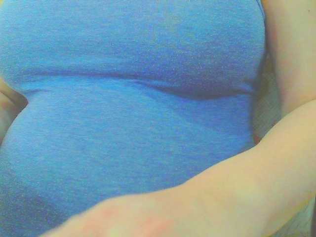 KeepmepregO live cam on BongaCams