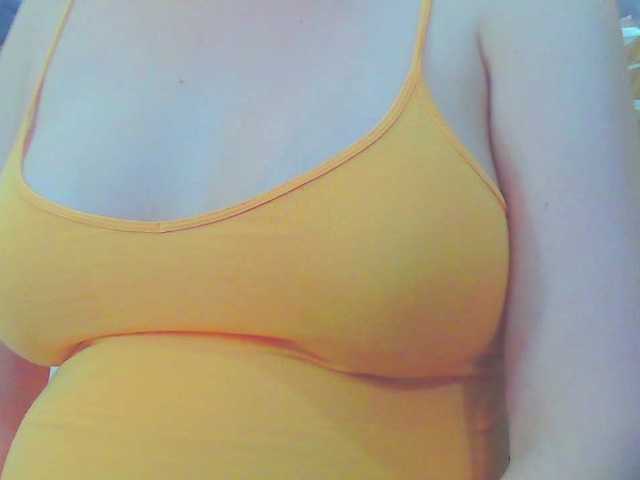 KeepmepregO live cam on BongaCams