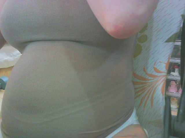 KeepmepregO live cam on BongaCams