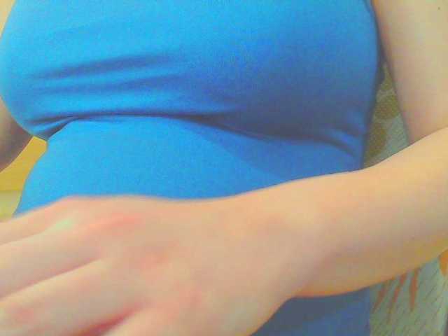KeepmepregO live cam on BongaCams