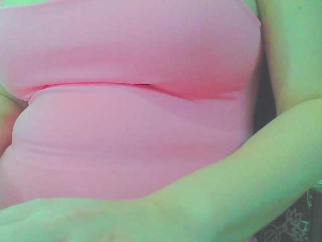 KeepmepregO live cam on BongaCams