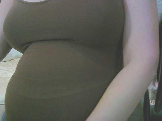 KeepmepregO live cam on BongaCams