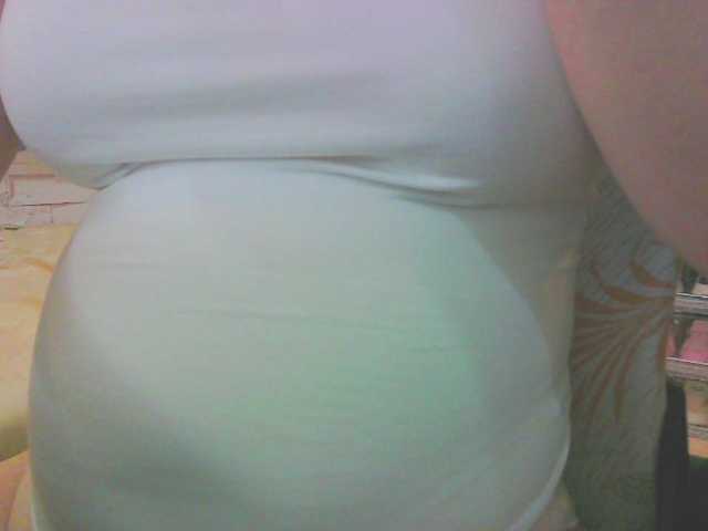 KeepmepregO live cam on BongaCams