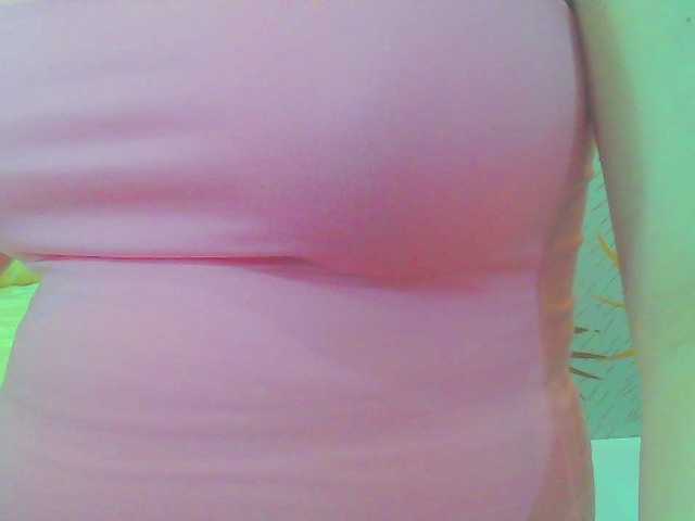KeepmepregO live cam on BongaCams