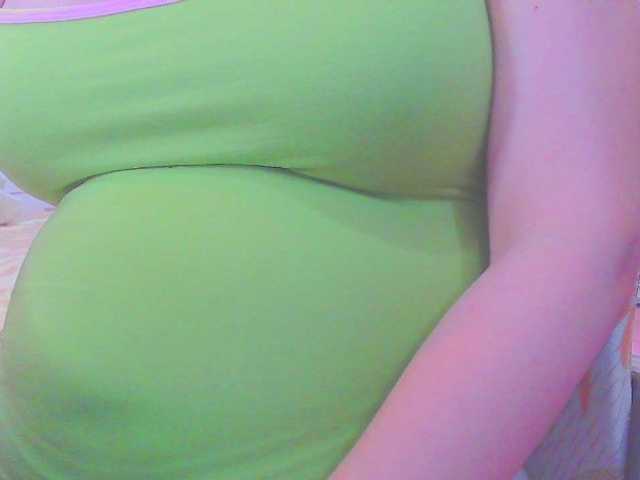 KeepmepregO live cam on BongaCams