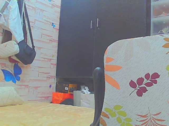 KeepmepregO live cam on BongaCams