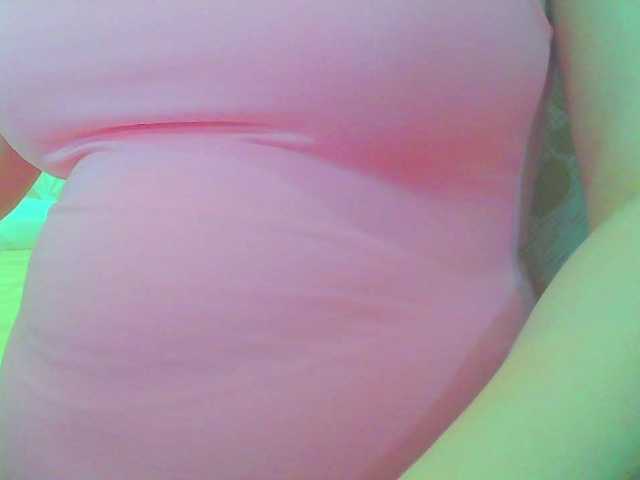 KeepmepregO live cam on BongaCams