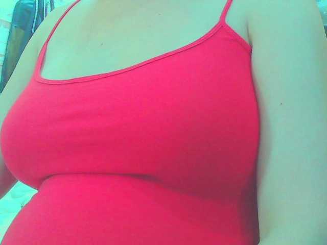 KeepmepregO live cam on BongaCams