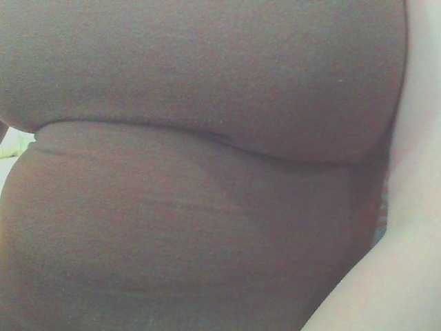 KeepmepregO live cam on BongaCams