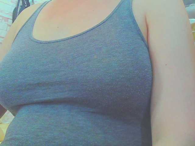 KeepmepregO live cam on BongaCams