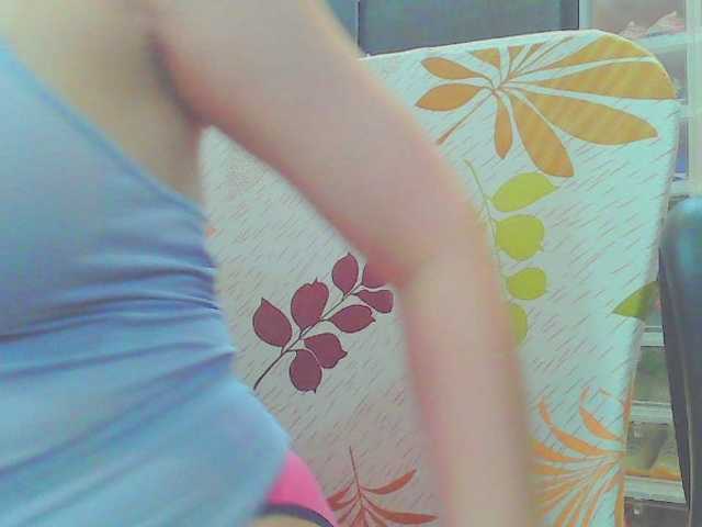 KeepmepregO live cam on BongaCams