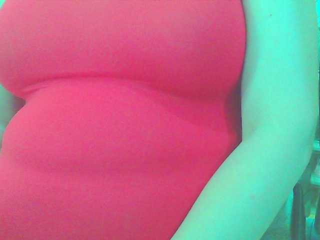 KeepmepregO live cam on BongaCams
