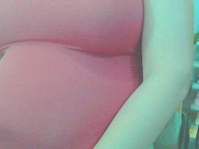 KeepmepregO live cam on BongaCams