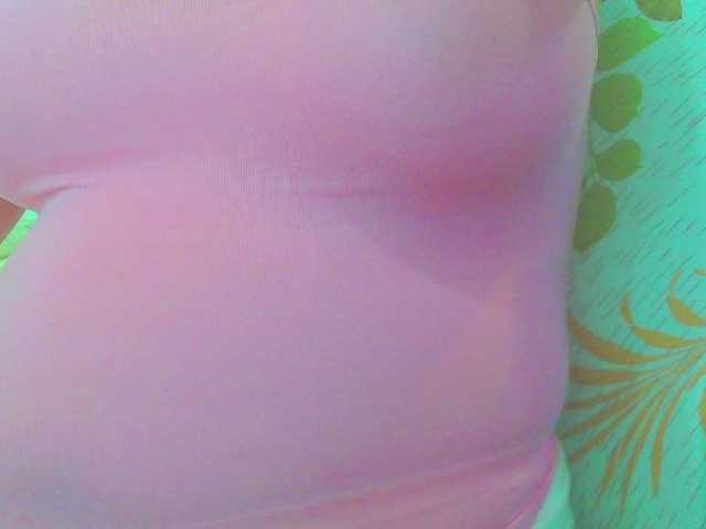 KeepmepregO live cam on BongaCams