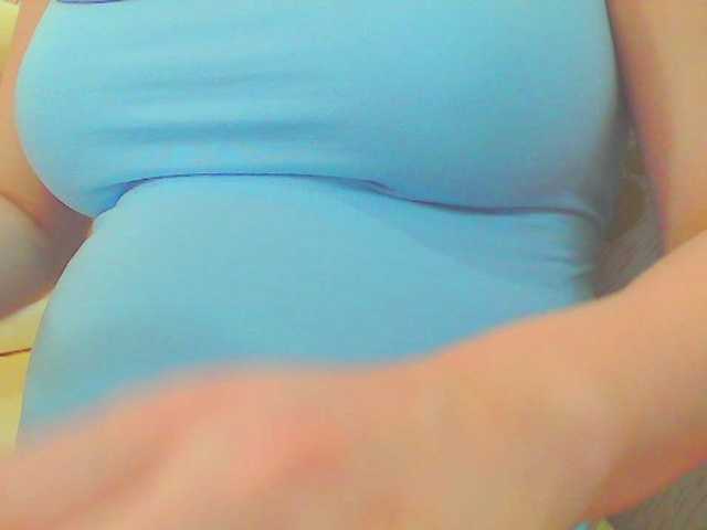 KeepmepregO live cam on BongaCams
