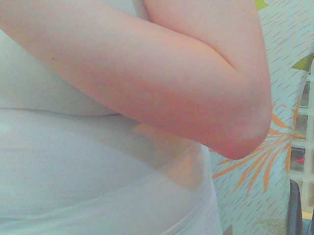 KeepmepregO live webcam show