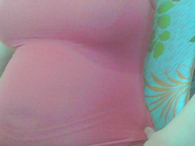 KeepmepregO live cam on BongaCams