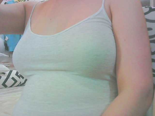 KeepmepregO, en vivo ahora en BongaCams