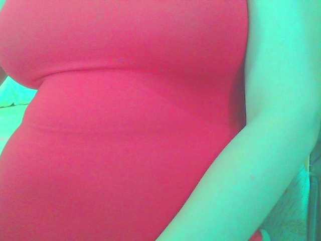 KeepmepregO live cam on BongaCams
