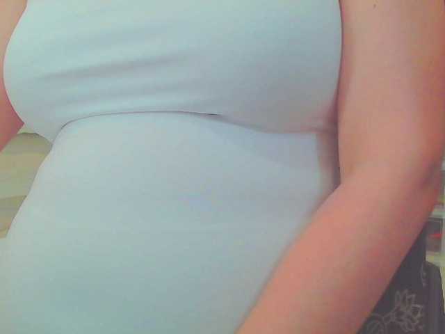 KeepmepregO live cam on BongaCams