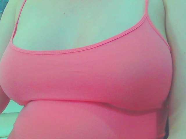KeepmepregO live cam on BongaCams