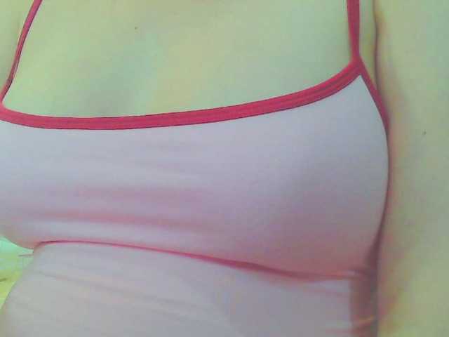 KeepmepregO live cam on BongaCams