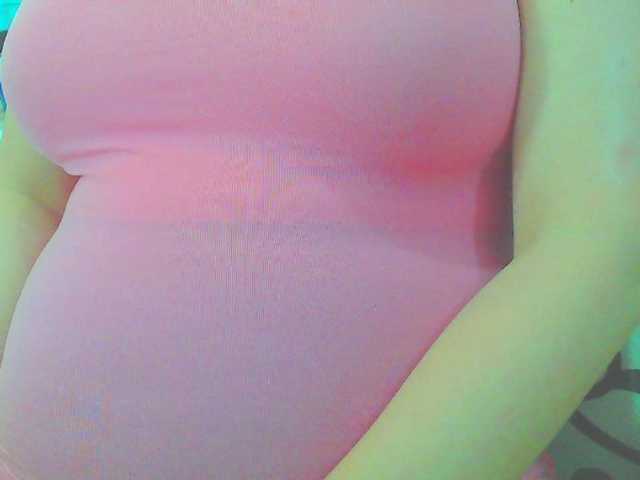 KeepmepregO live cam on BongaCams