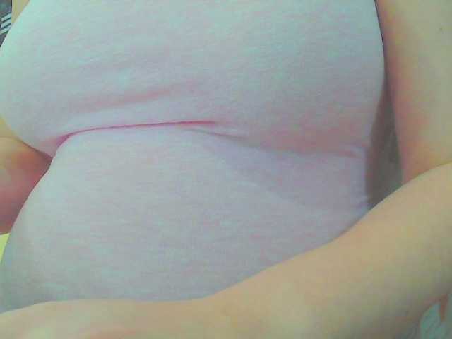 KeepmepregO live cam on BongaCams