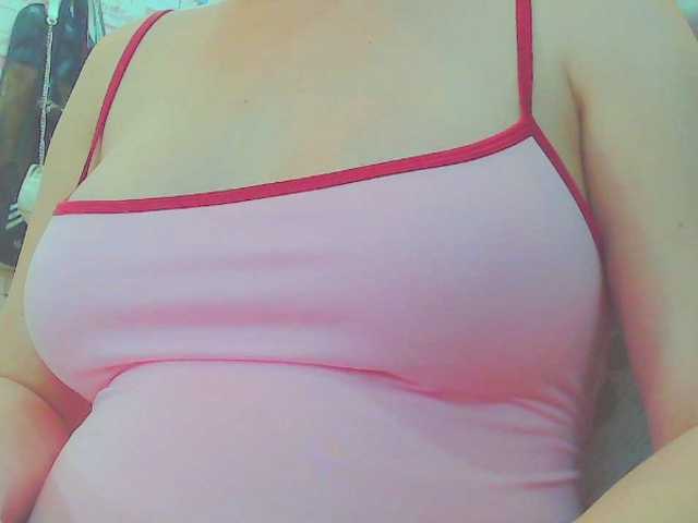 KeepmepregO live cam on BongaCams