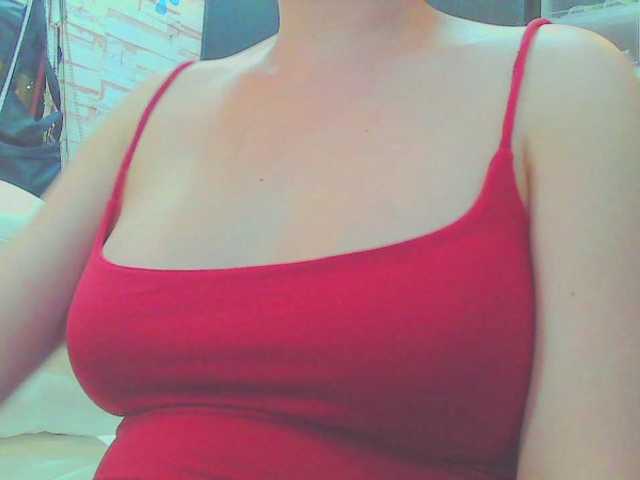 KeepmepregO live cam on BongaCams