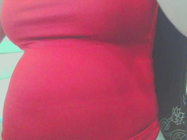 KeepmepregO live cam on BongaCams