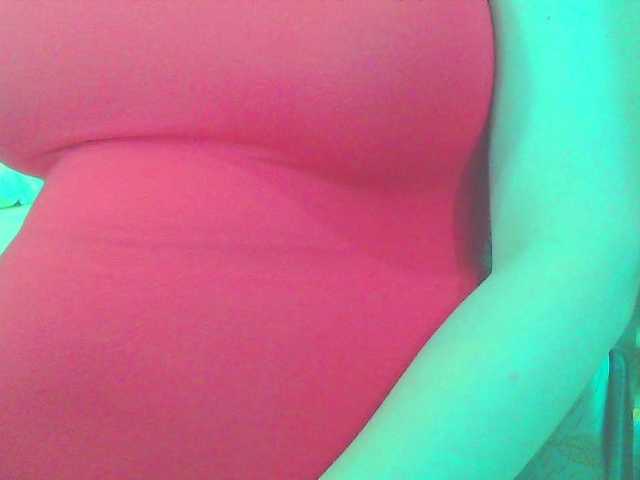 KeepmepregO live cam on BongaCams
