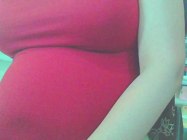 KeepmepregO live cam on BongaCams