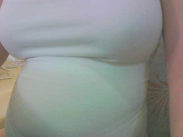 KeepmepregO live cam on BongaCams