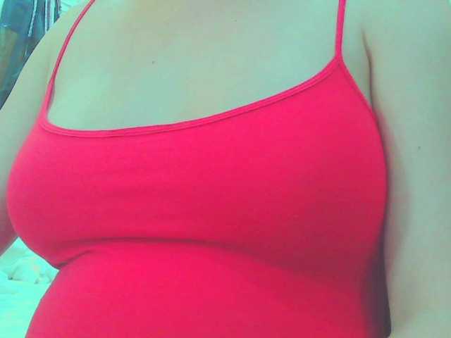 KeepmepregO live cam on BongaCams
